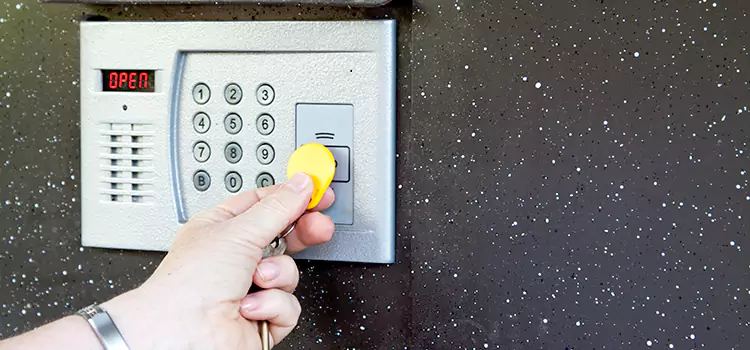 Electronic Door Lock Installation Central Point