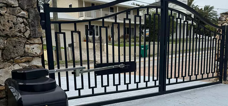 Swing Gate Opener with Keypad Central Point