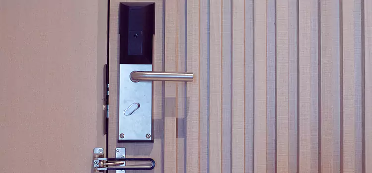Installing a Maglock Central Point
